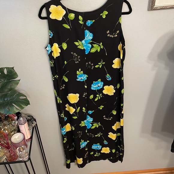 Gorgeous Rayon Sleeveless Floral Maxi Shift Dress size M - Picture 7 of 7
